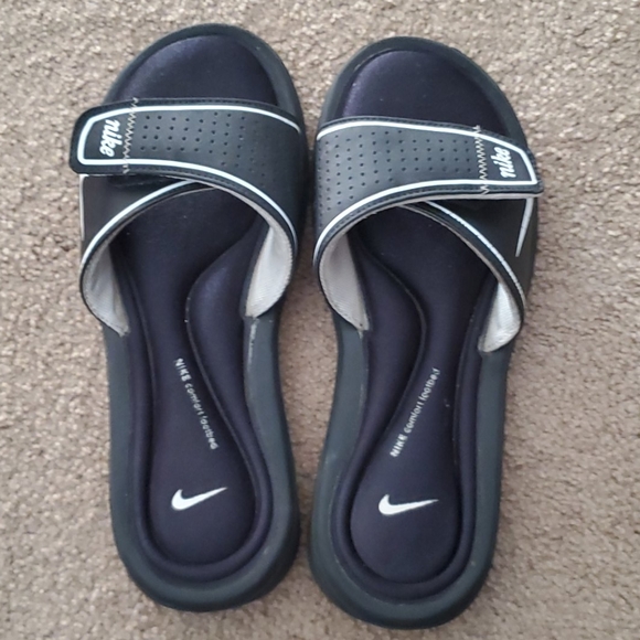 sliders womens nike